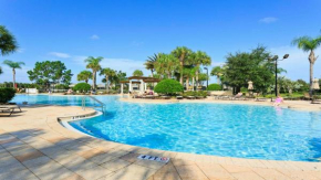 Home with Lakeview Close to Disney w Pool